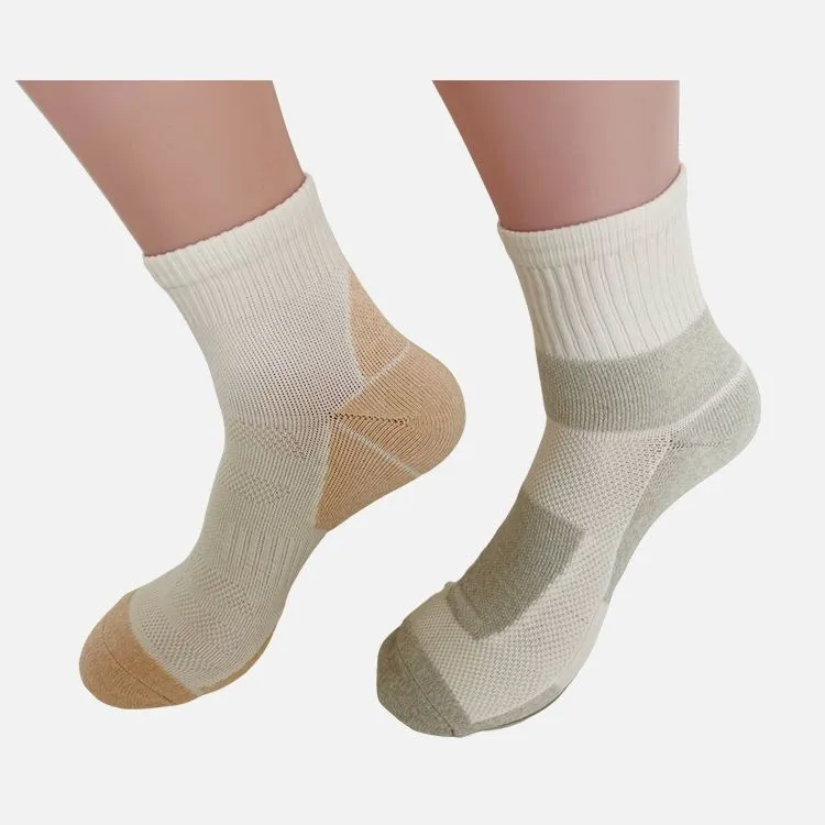 مردوں اور عورتوں کے لیے ٹخنوں کے کھیل کے جرابے۔