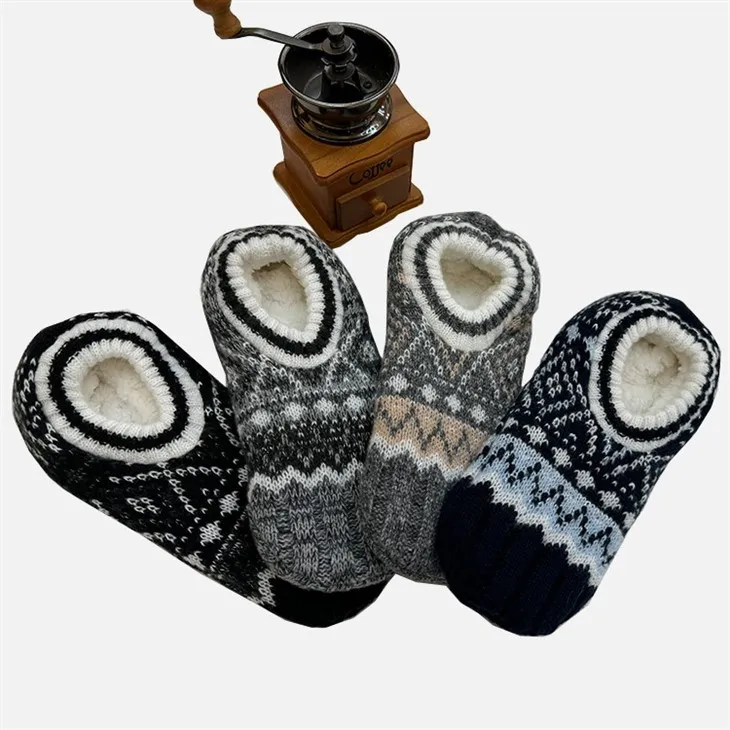 کیبل سلیپر موزے۔