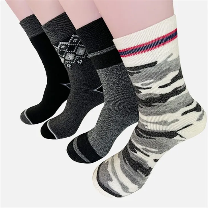 مردوں کے لیے تھرمل گرم موزے۔